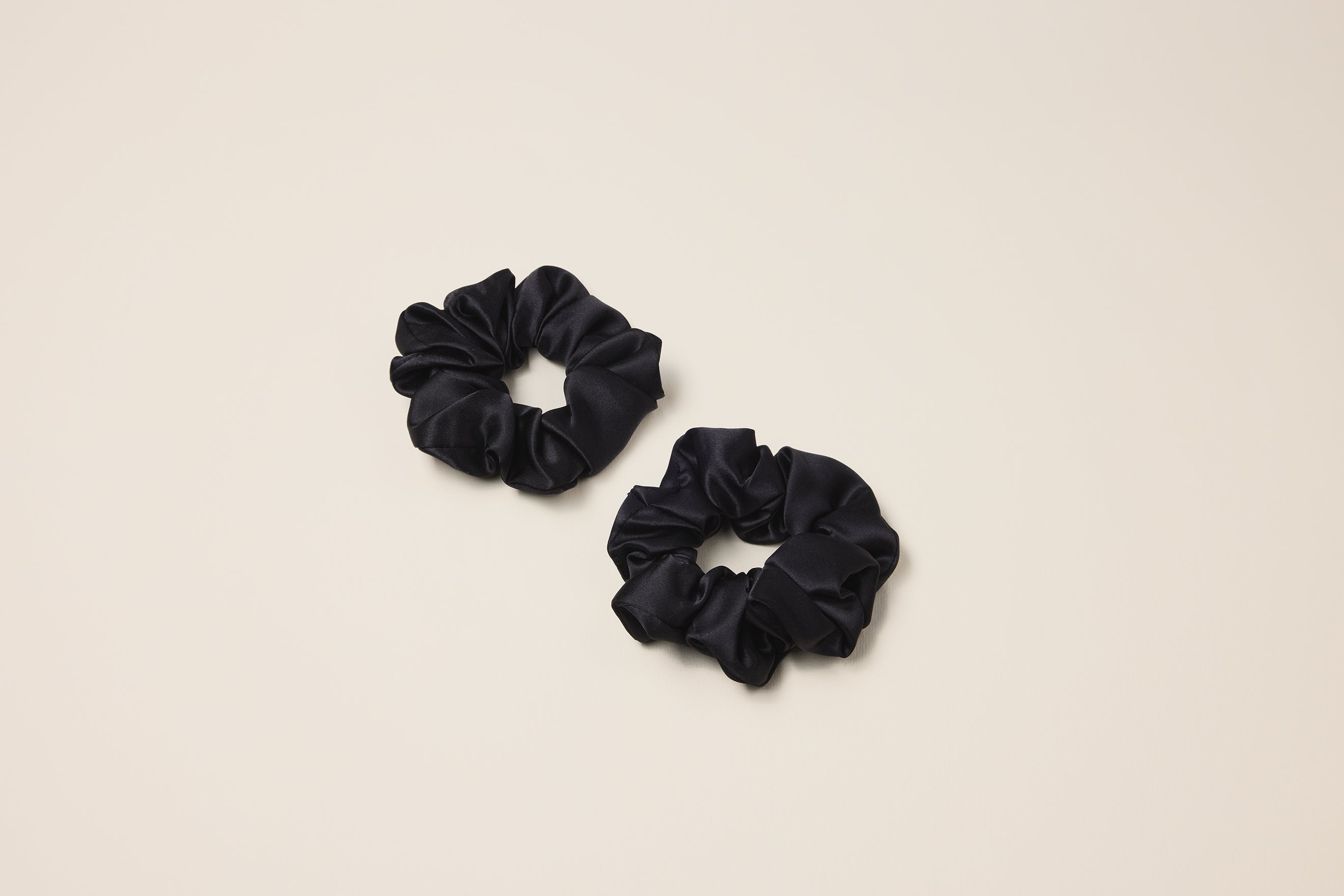 Silk Scrunchies Midi Set