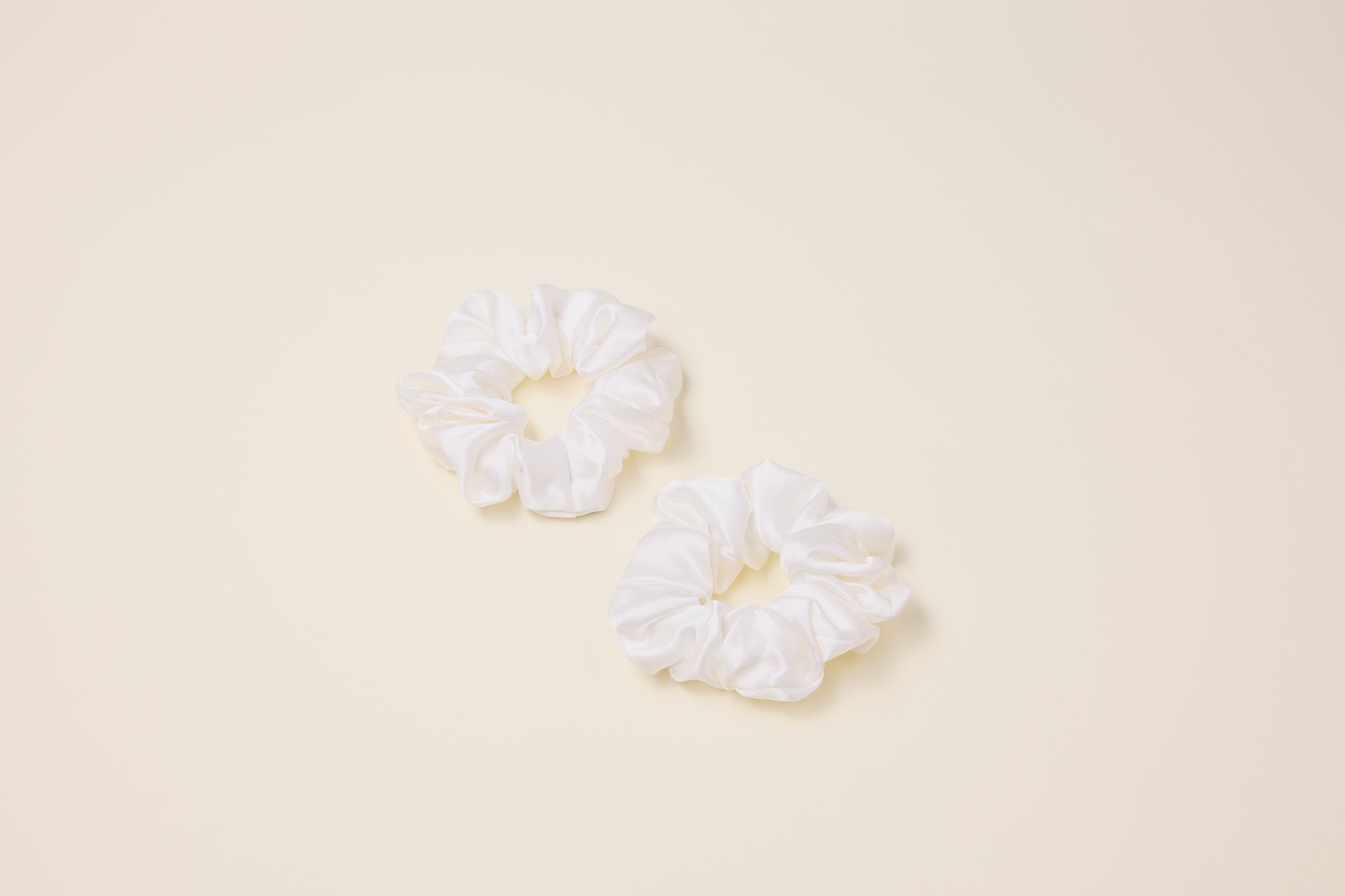 Silk Scrunchies Midi Set